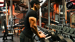 De 22 Beste Dumbbell Oefeningen om alle Spiergroepen te Trainen!